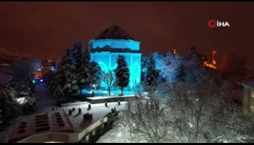 Bursa'nın tarihi mekanlarından kartpostallık kar görüntüleri