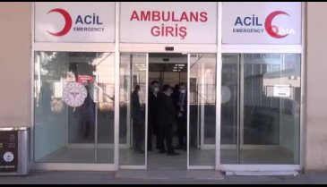 Erkek hemşire hasta yakınları tarafından darp edildi iddiası