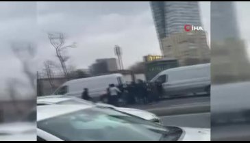 İstanbul'un göbeğinde kemerli kavga kamerada