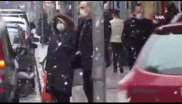 Bursa İnegöl'de lapa lapa kar yağdı
