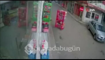Sürüklenen cips standının peşinden depar attı