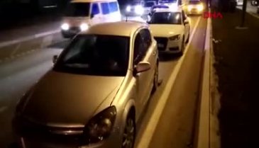 Bursa'da 6 otomobil ve bir ambulans birbirine girdi - 2
