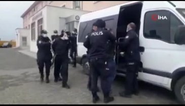 Bursa'da polise ateş edip kaçan ve başka ilçede yakalanan şüpheli 'suç makinesi' çıktı