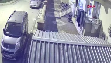 Bursa'da bisiklet hırsızlığı kameralara yansıdı!