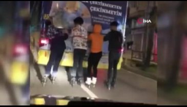 Bursa'da patenci gençlerin tehlikeli yolculuğu kamerada