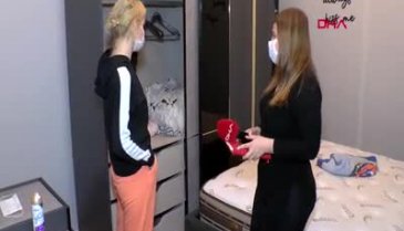 Annesinin sevgilisinin tacizine uğradı