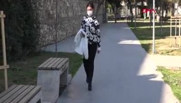 Güzellik merkezine gitti, suratında yanıklar oluştu