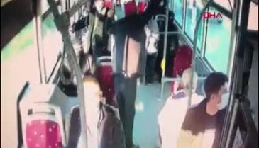 Çarşaf giyen kadına saldırı anının görüntüsü ortaya çıktı