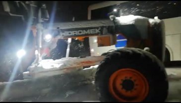 Kar esareti! Susurluk-Bursa yolu kapandı