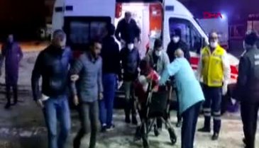 Yardım için duran otomobile otobüs çarptı: 5 ölü, 38 yaralı