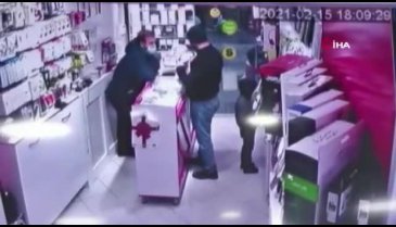 Öldürülen baba ve oğlunun son görüntüleri yürekleri dağladı