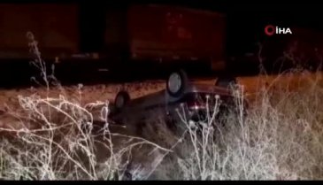 Yük treni otomobile çarptı