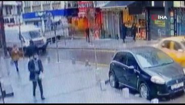 Akılalmaz olay! Yürürken üzerine biri düştü