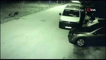 Bursa'da park halindeki otomobile böyle çarptı