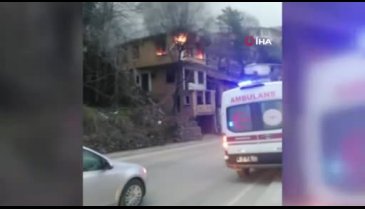 Bursa'da kullanılmayan ev alevlere teslim oldu