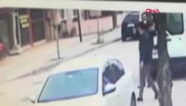 Bursa'da 'yol verme' nedeniyle tartıştığı sürücüyü tabancayla vuran şüpheli adliyeye sevk edildi