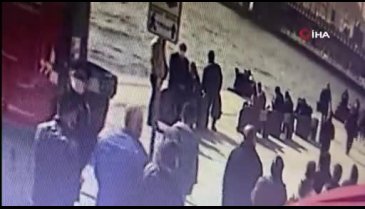 Genç kıza dehşeti yaşatan kapkaççıya meydan dayağı