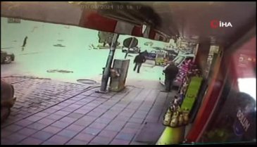 Bursa İnegöl'de otomobille çarpışan elektrikli motosikletin sürücüsü yaralandı - 2