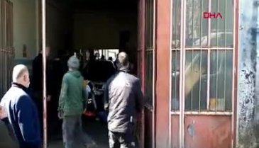 Bursa'da tamir ettiği otomobil üzerine düştü