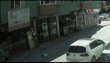 3 yaşındaki çocuğun 4'üncü kattan düşme anı kamerada