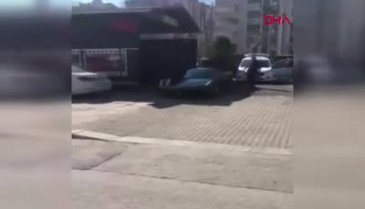 Milyonluk otomobiliyle refüje çıktı