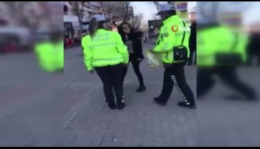 Bursa'da maskeyi de polisi de takmayan kadına ceza