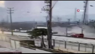Bursa'daki tır faciasında 3 aracın altından sağ çıktı! Dehşet anlarını anlattı