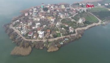 Bursa'da Yaren Leylek'i görmek isteyenler, köye akın etti