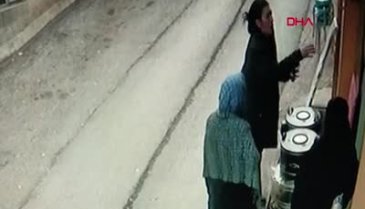 Bursa'da doğalgaz borusunu patlatan kadın komşularıyla yine kavga etti: O anlar kamerada