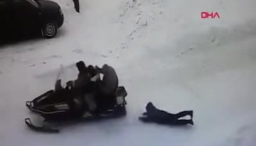 Kar aracı 11 yaşındaki çocuğu böyle biçti