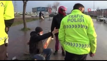 Bursa'da çarptı, metrelerce sürükleyip kaldırıma fırlattı!