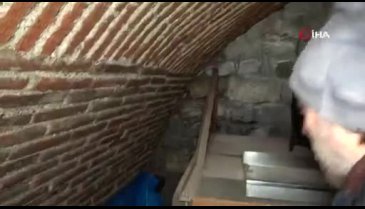 Tedbir alınmazsa Bursa'nın tarih&icirc; çarşılı köprüsü yıkılma tehlikesiyle karşı karşıya