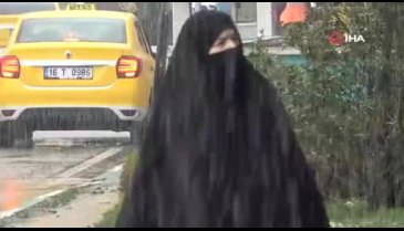 Bursa'ya bahar ortasında kar yağdı