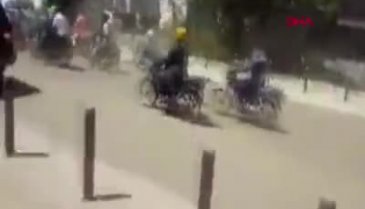 Kadını kamyonetin arkasında metrelerce sürüklediler