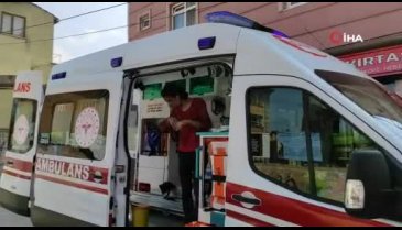 Bursa'da 3 yaşındaki çocuk engelli iki dayısı ile yatalak anneannesini az daha yakıyordu
