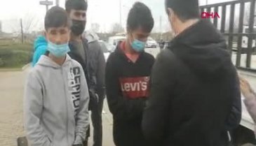 Bursa'da kamyonet kasasında 8 kaçak göçmen yakalandı