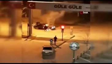 Bursa'da seyir halindeki araç yandı!
