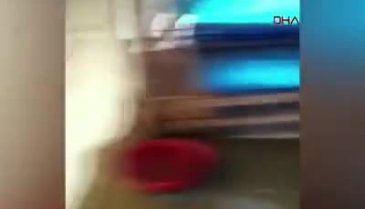Bursa İnegöl'de çiftliği su bastı, kuzular iş makinesiyle kurtarıldı
