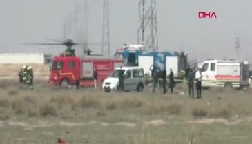 Konya'da askeri gösteri uçağı düştü