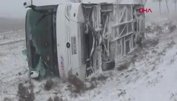 Konya'da peş peşe 2 otobüs devrildi! Ölü ve çok sayıda yaralı var