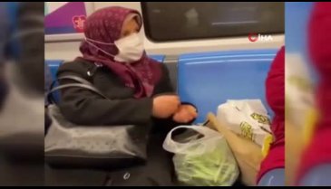Metroda fasulye ayıklayan kadın gündem oldu