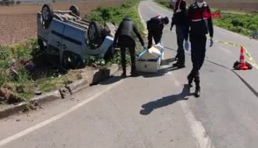 İzmir'de süt tankeri hafif ticari araca çarptı: 3 ölü, 4 yaralı