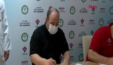 Bakan Varank aşı gönüllüsü oldu