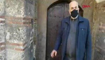 Bursa'da 550 yıllık İshak Paşa Türbesi'nin duvarlarına yazılanlar tepki topladı