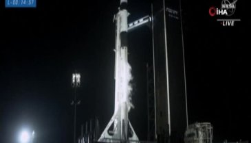NASA, SpaceX roketi ile 4 astronotu uzaya fırlattı