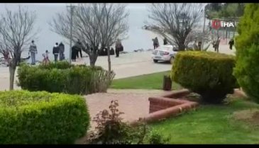 Bursa Gemlik'te polisten sahil turu yapanlara anonslu uyarı