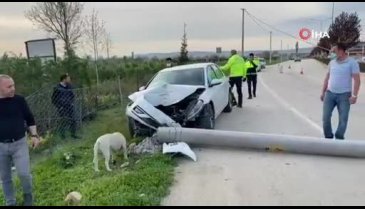Bursa'da yolu trafiğe kapatan kaza