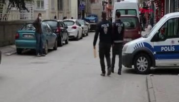 Evinden uzak marketlere gidenlere ceza kesildi