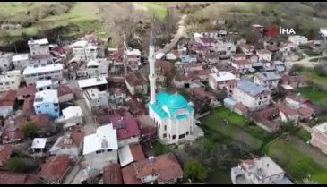 Bursa'da köyün kadınları ekmek satarak 1,5 milyon liralık cami için katkıda bulundu