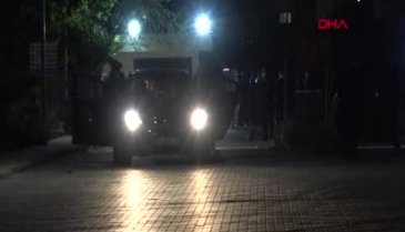 Melek İpek ailesiyle hasret giderdi